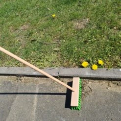 Kinder-Straßenbesen | Holz-Kinderbesen | Garten-Besen Hart -Holzspielzeug-Peitz 20210423 122509