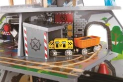 Hape XL Bergmine | Kinder Holz Eisenbahn | 32-teilig E3753 13 Hape XL Bergmine | Kinder Holz Eisenbahn | 32-teilig E3753 -Holzspielzeug-Peitz Bergmine Stollen