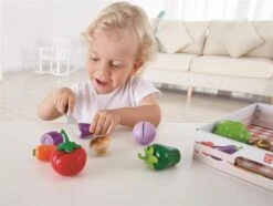 Beleduc Gartengemüse E 3161 Hape | Kinder-Küchen-Zubehör | Kaufladen-Zubehör 12 Beleduc Gartengemüse E 3161 Hape | Kinder-Küchen-Zubehör | Kaufladen-Zubehör -Holzspielzeug-Peitz E3161 gartengemuese tomate moehre kindermesser 4