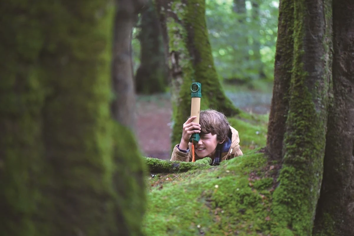 Hape Kinder-Periskop Für Detektive Und Entdecker | Garten-Spielzeug | E5569 4 Hape Kinder-Periskop Für Detektive Und Entdecker | Garten-Spielzeug | E5569 – Bild 2