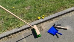 Kinder-Straßenbesen | Holz-Kinderbesen | Garten-Besen Hart -Holzspielzeug-Peitz Garten Strassenbesen Handfeger Kinder Kehrblech