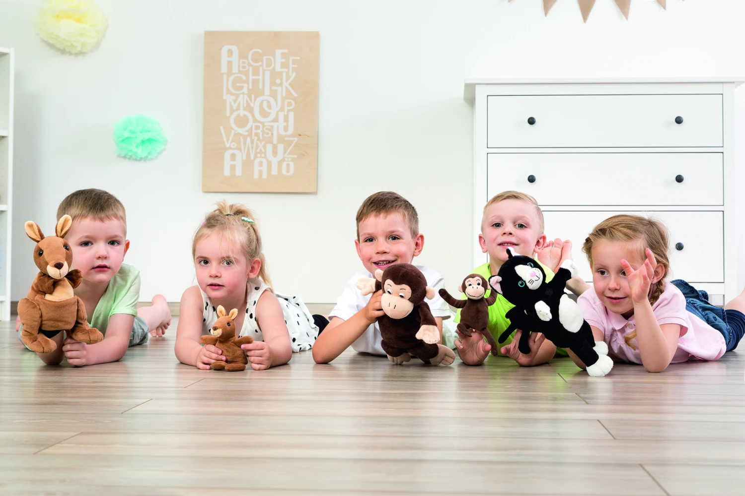 Beleduc Handpuppe Känguru Mit Jungtier | Rollenspiel-Geschichten | Kleinkind-Spielzeug | BE 40450 7 Beleduc Handpuppe Känguru Mit Jungtier | Rollenspiel-Geschichten | Kleinkind-Spielzeug | BE 40450 – Bild 5