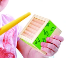 Hape Musik-Block | Kleinkind-Lernspiel | Stapel-Musikwürfel E 0336 15 Hape Musik-Block | Kleinkind-Lernspiel | Stapel-Musikwürfel E 0336 -Holzspielzeug-Peitz Multi Musik Box Kleinkinder musikalische Frueherziehung Instrument E0336 5