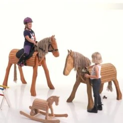 Schaukelpferd "Hoppi" Aus Holz | Kinder-Schaukelpferd | Schaukeltier 7020 -Holzspielzeug-Peitz Pferdeparade Holzpferd Voltigierpferd Reitstall 0