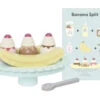 Tanner Eis 'Banana Split' | Holz | Eisdiele | Vanilleeis & Schoko | W7216 1 Tanner Eis 'Banana Split' | Holz | Eisdiele | Vanilleeis & Schoko | W7216 -Holzspielzeug-Peitz W7216 Banana split med kort