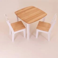 Holztisch | 2 Holzstühle | Weiß | Kinder-Möbel-Set "Landhaus" 8028 21 Holztisch | 2 Holzstühle | Weiß | Kinder-Möbel-Set "Landhaus" 8028 -Holzspielzeug-Peitz holzkindertisch holzstuehle kindersitzgruppe Stuhlkinder weiss natur.jpg