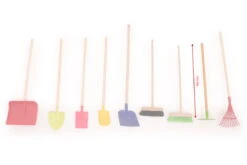 Kinderrechen Mit Holzstiel | Metall-Harke | Kinder-Gartengerät OM 304001 -Holzspielzeug-Peitz kinder rechen metall harke stabil wertvoll robus Masse