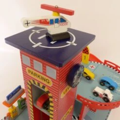 Kinder-Parkgarage-Spiel-Parkhaus! Mit Tankstelle 3381 11 Kinder-Parkgarage-Spiel-Parkhaus! Mit Tankstelle 3381 -Holzspielzeug-Peitz parkhaus landeplatz parkgrage